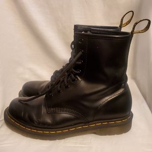 Dr. Martens Air Martens